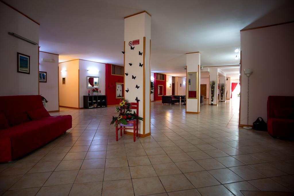 Hotel Residence Lupiae Lecce Ngoại thất bức ảnh