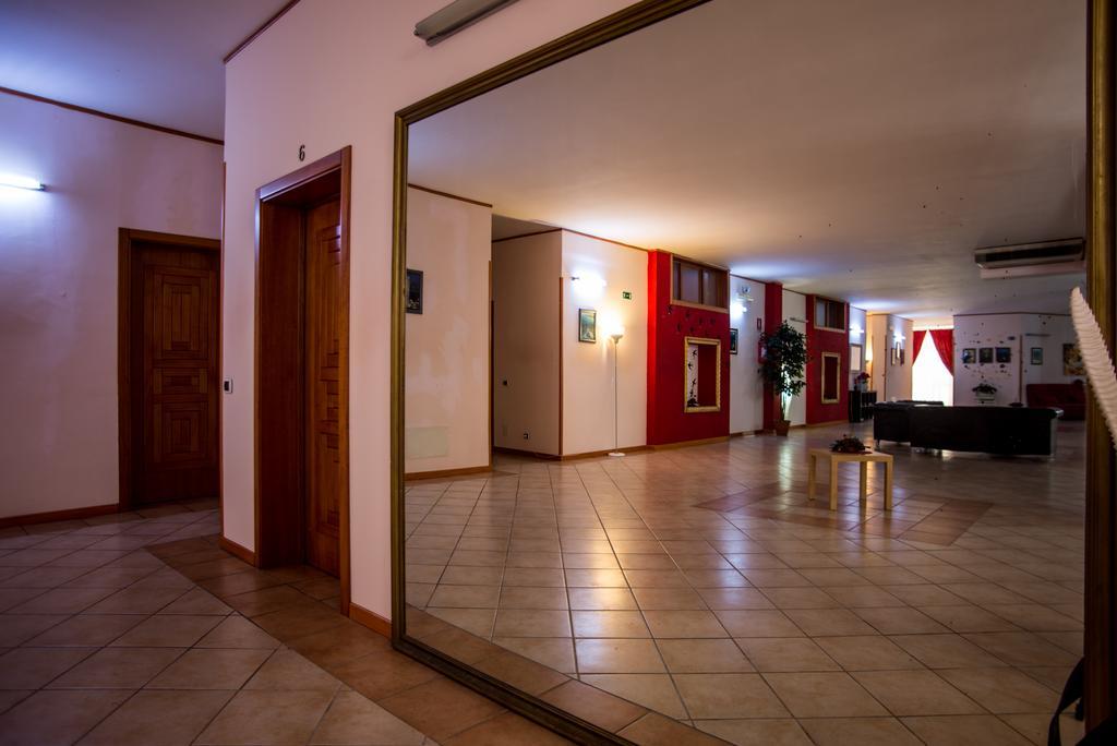 Hotel Residence Lupiae Lecce Ngoại thất bức ảnh