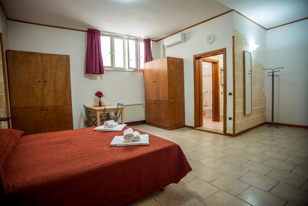 Hotel Residence Lupiae Lecce Ngoại thất bức ảnh